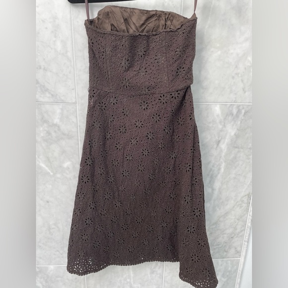 Banana Republic Strapless Chocolate Brown Eyelet Cotton Dress, size 2 - Picture 7 of 11